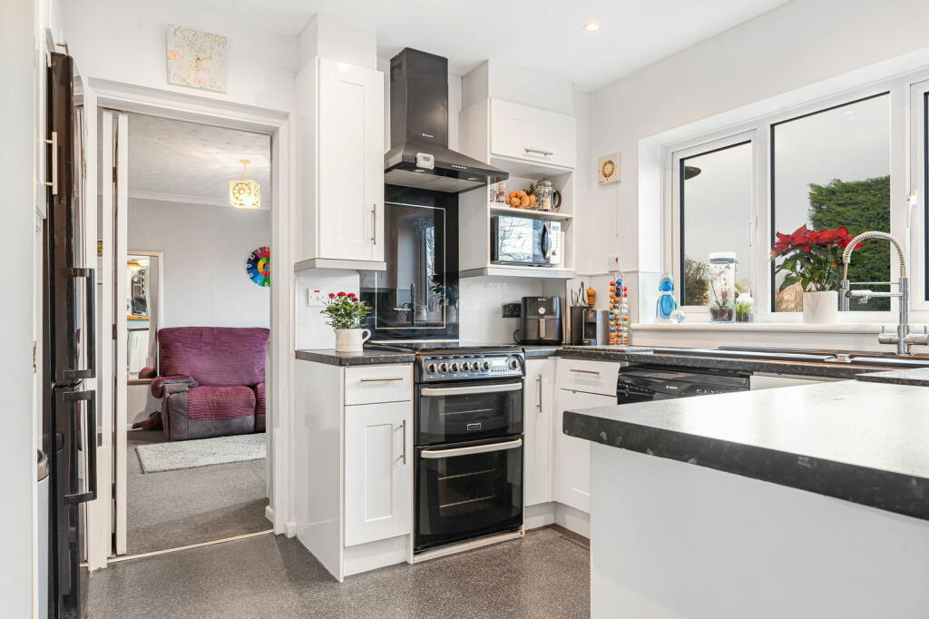 Additional image 9 of The Crest, Sawbridgeworth, CM21