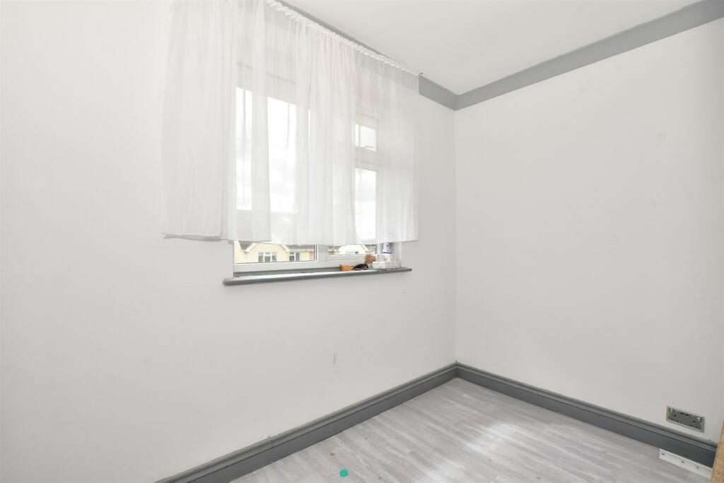 Additional image 7 of Upland Road, Billericay, Essex