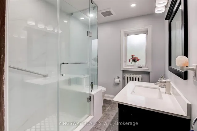 Additional image 10 of 17 Mulholland Ave