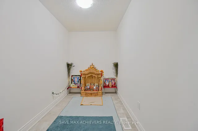 Additional image 14 of 13 Banner Elk St