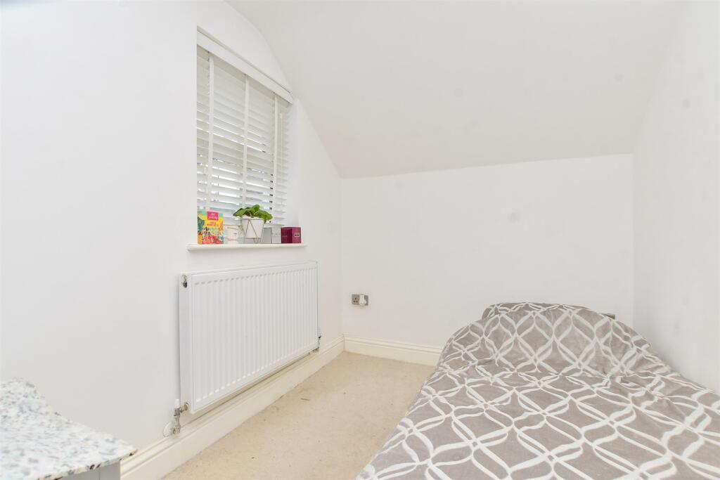 Additional image 9 of Moreton Road, South Croydon, Surrey