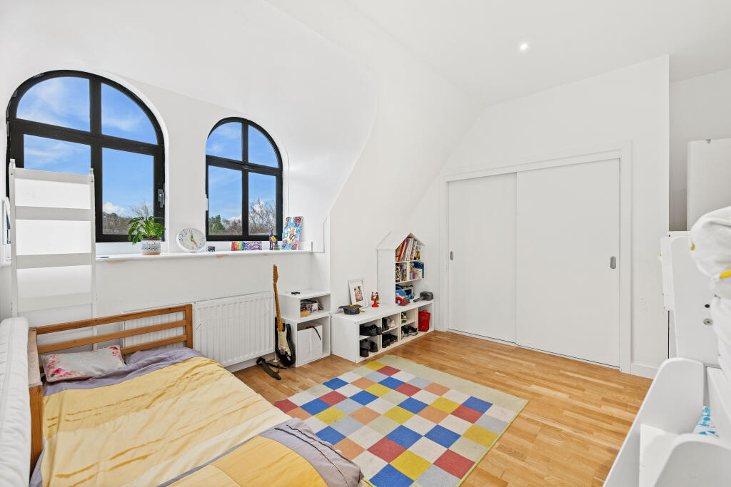 Additional image 15 of Ref: EL - Whyteleafe Hill, Whyteleafe, CR3 0FA