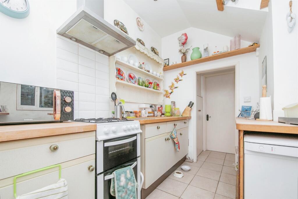 Additional image 9 of Parsons Heath, Colchester