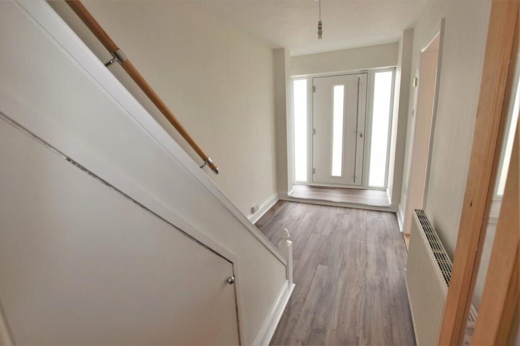Additional image 13 of Passingham Avenue, Billericay, CM11