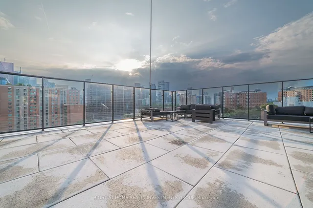 Additional image 14 of 55 Ontario St Unit 1405