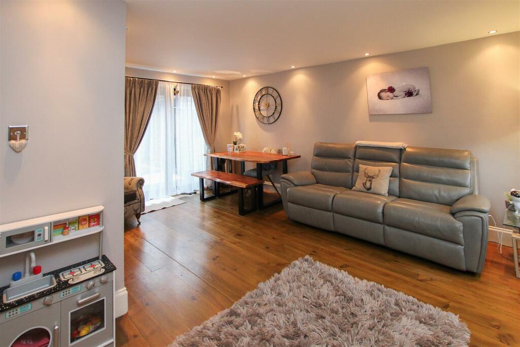 Additional image 4 of The Finchingfields, Kelvedon Hatch, Brentwood
