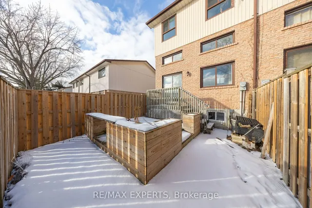 Additional image 31 of 19 Dawson Cres