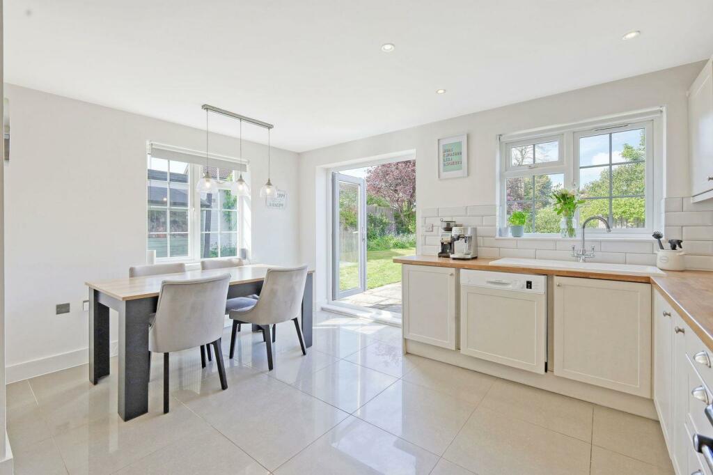 Additional image 8 of High Street, Roydon, Essex