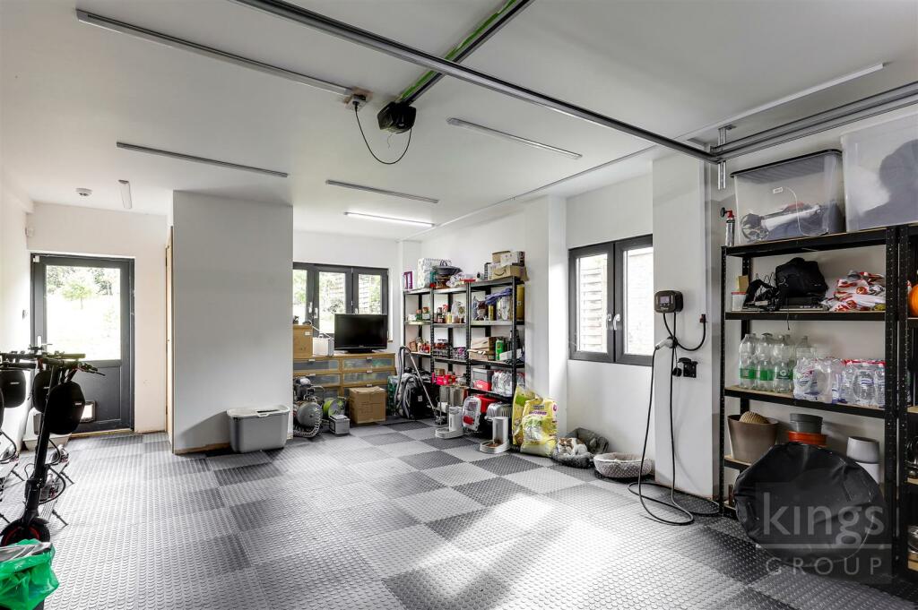 Additional image 40 of Hawkenbury, Harlow