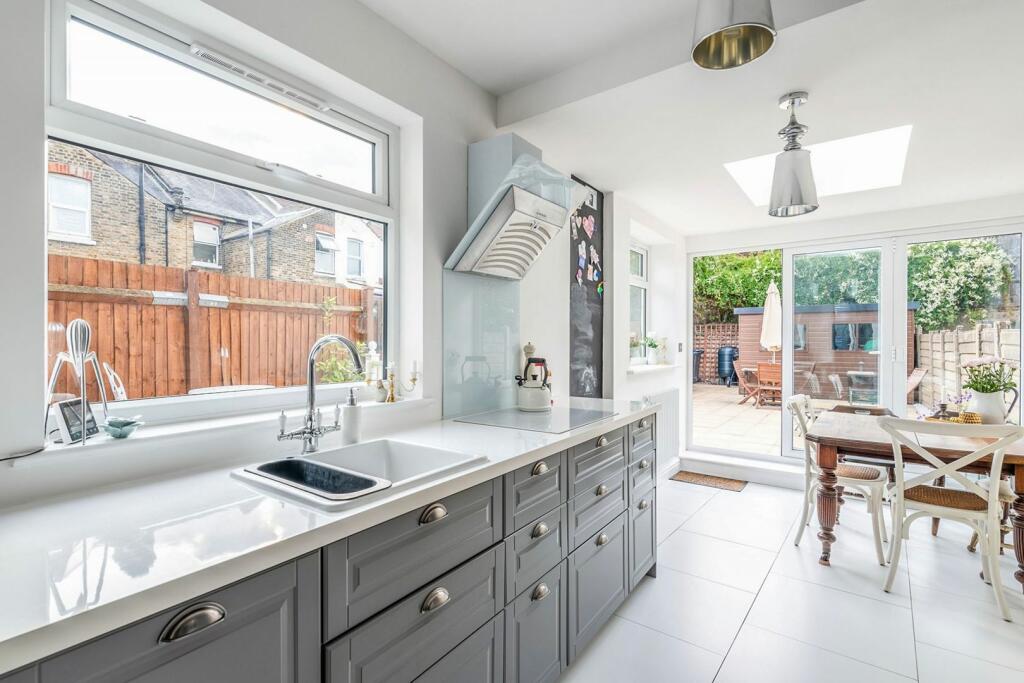Additional image 7 of Haslemere Road, Thornton Heath, CR7