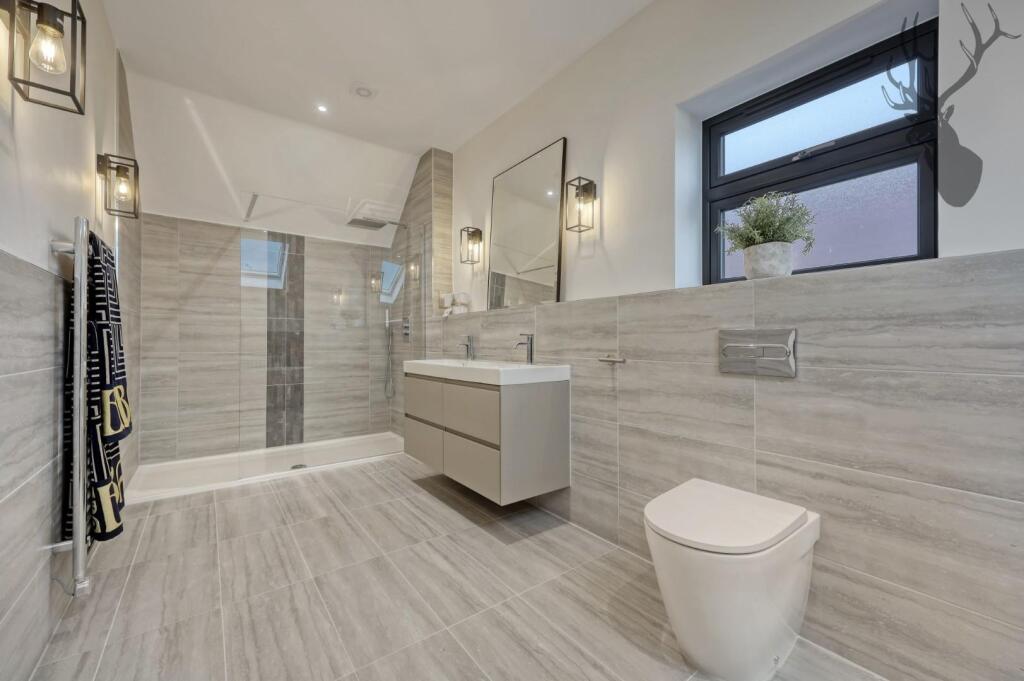 Additional image 33 of Lessington Barn, Theydon Mount