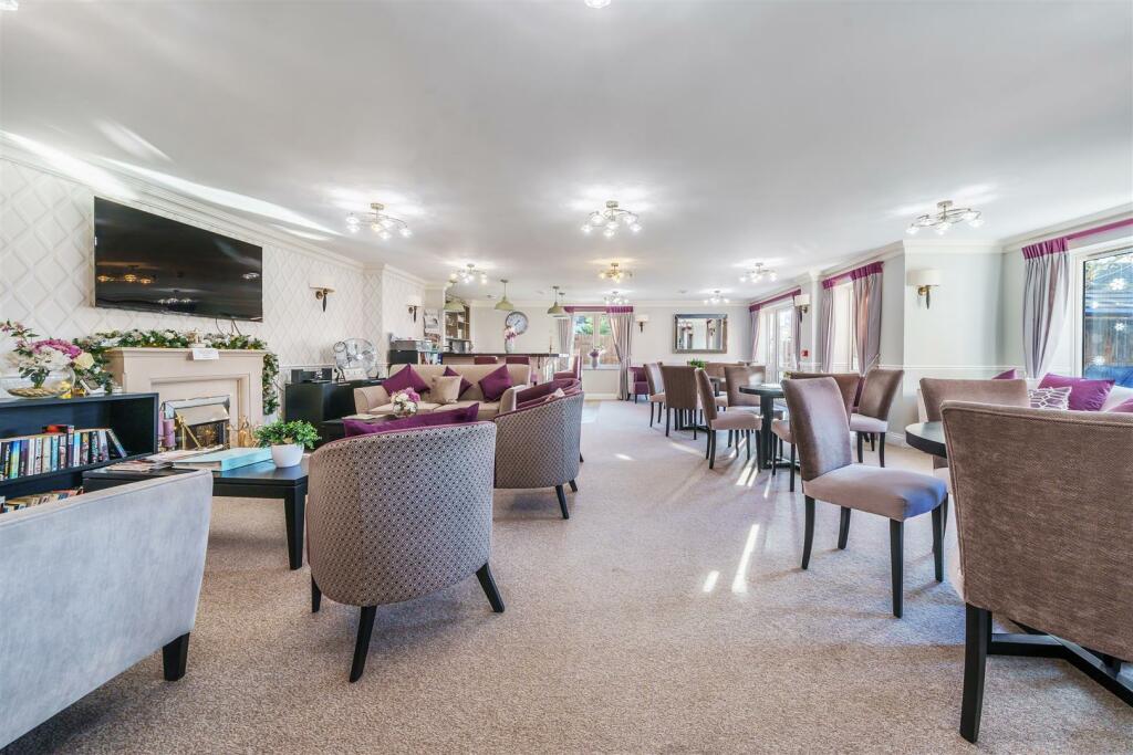 Additional image 12 of Cooper Lodge, Frinton-On-Sea