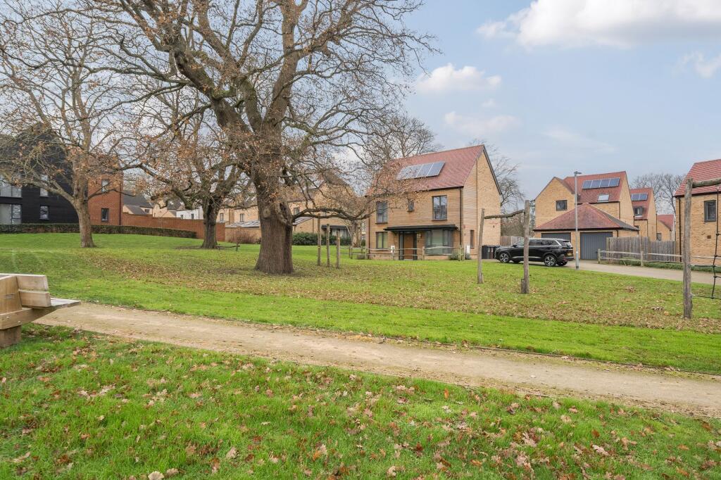 Additional image 19 of Van Brugh Avenue, Coulsdon, CR5