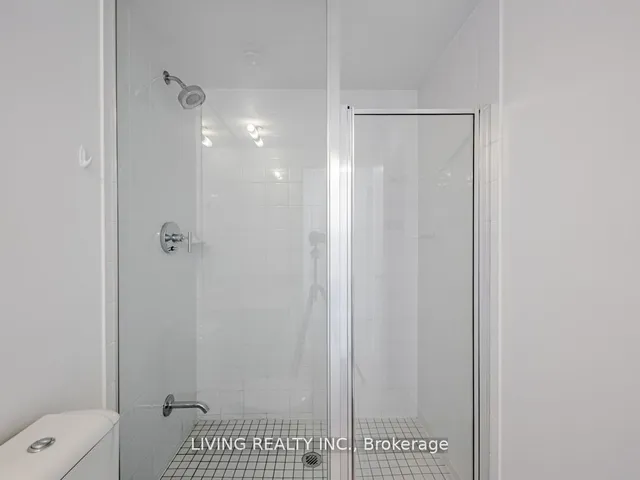 Additional image 15 of 832 Bay St Unit 2002