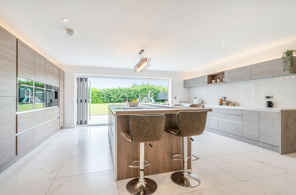 Additional image 9 of Baytree Lane, Little Clacton, Clacton-on-Sea