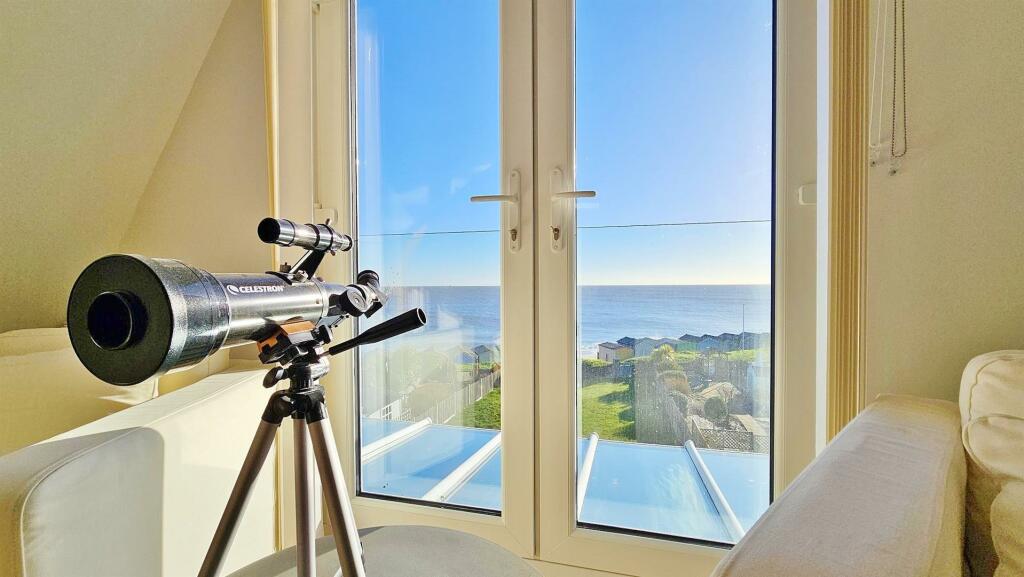 Additional image 2 of Green Lane, Walton On The Naze