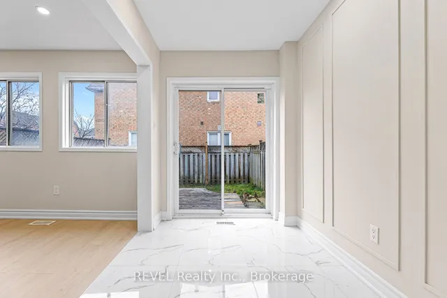 Additional image 13 of 92 Goldenlight Circ Unit 11