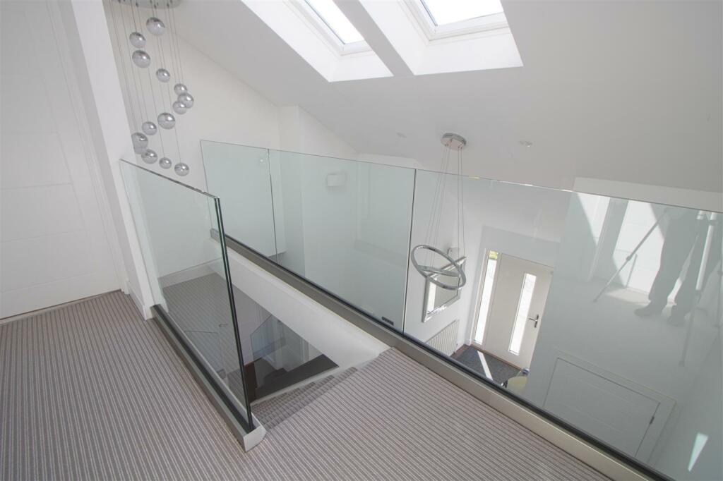 Additional image 19 of Coxes Farm Road, Billericay