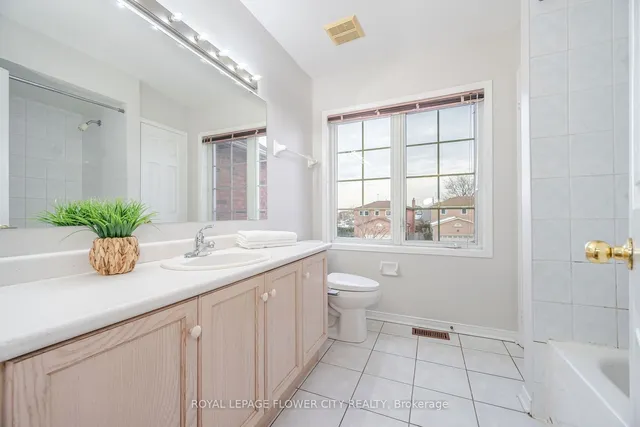 Additional image 30 of 112 Merganser Cres