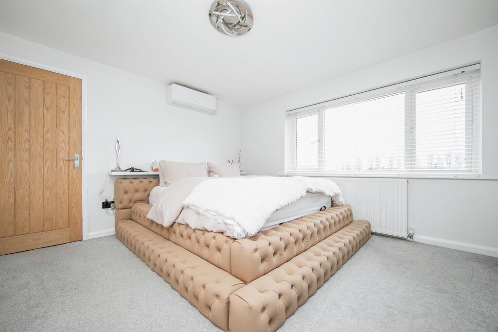 Additional image 8 of Richmond Crescent, Harwich