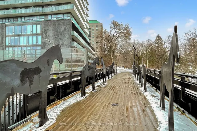 Additional image 26 of 35 Merton St Unit 1008