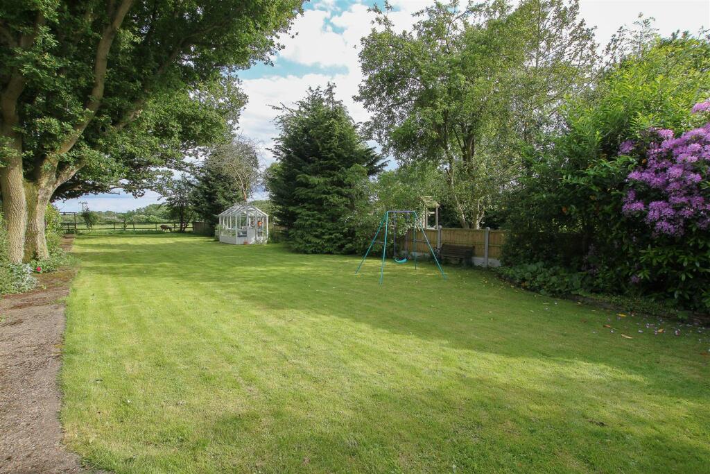 Additional image 30 of Blackmore Road, Doddinghurst, Brentwood