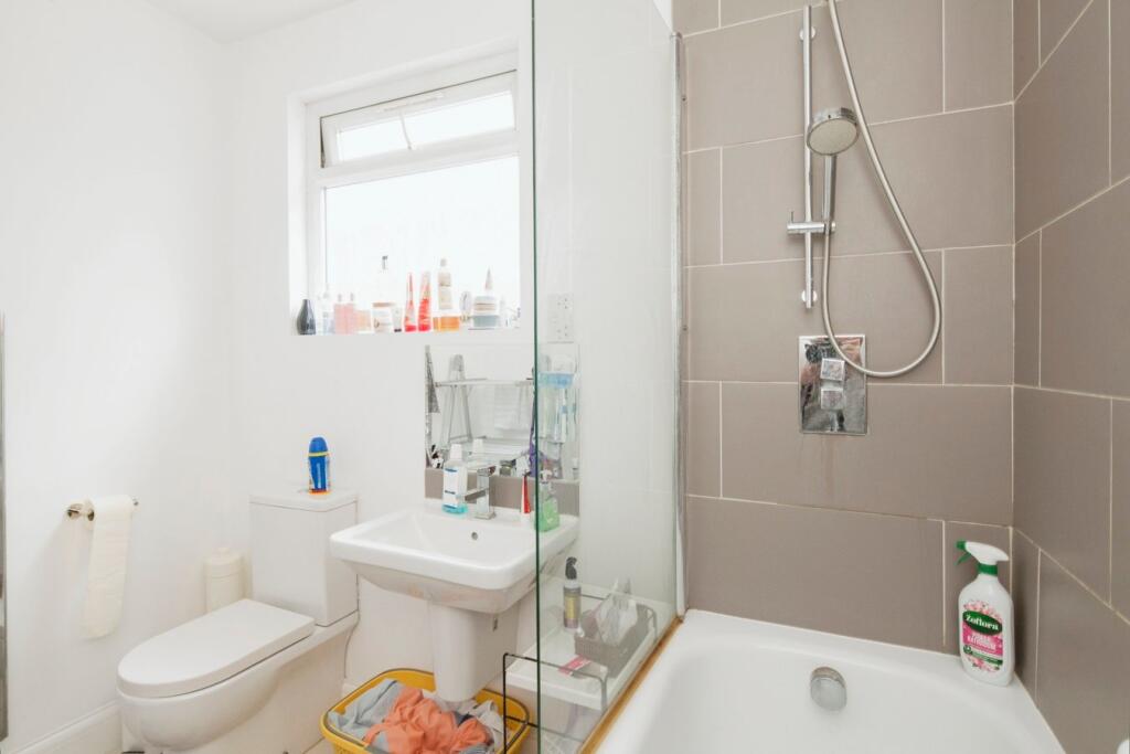 Additional image 12 of Woodmere Close, Croydon, CR0