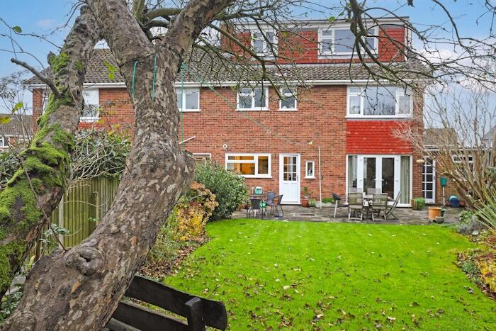 Additional image 23 of Longfields, Ongar, CM5