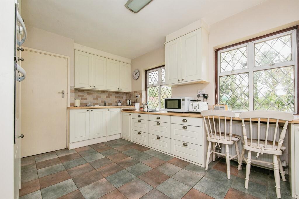 Additional image 9 of Thorpe Park Lane, Thorpe-Le-Soken, Clacton-On-Sea