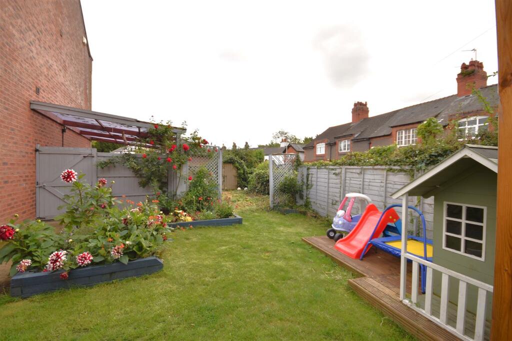 Additional image 20 of Neston Road, Willaston, Neston