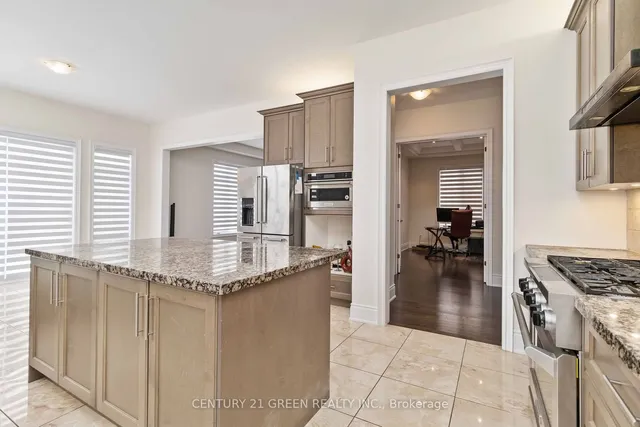 Additional image 9 of 13 Foothills Cres