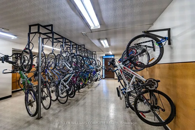 Additional image 21 of 714 The West Mall Unit 1004