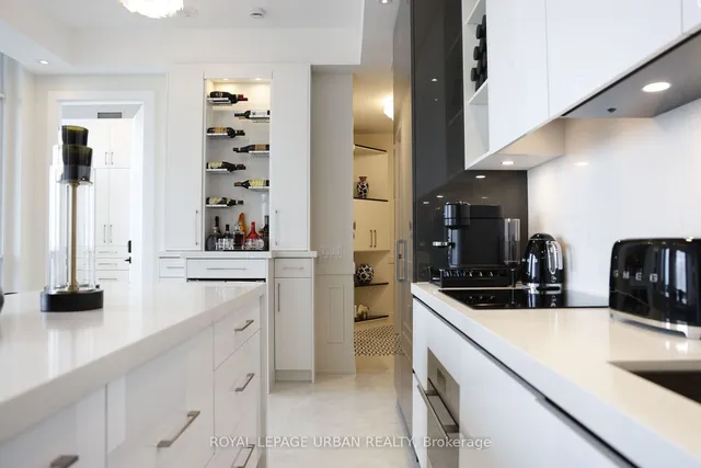 Additional image 17 of 1 Yorkville Ave Unit Lph8