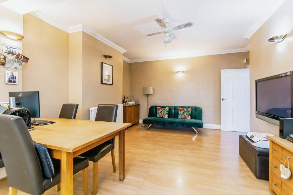 Additional image 13 of Temple Avenue, Croydon, Surrey, CR0