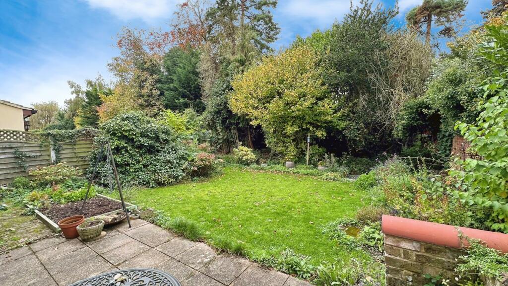 Additional image 20 of Vicarage Lane, Great Baddow, Chelmsford, CM2