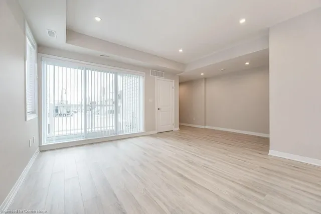 Additional image 10 of 36 Progress Cres