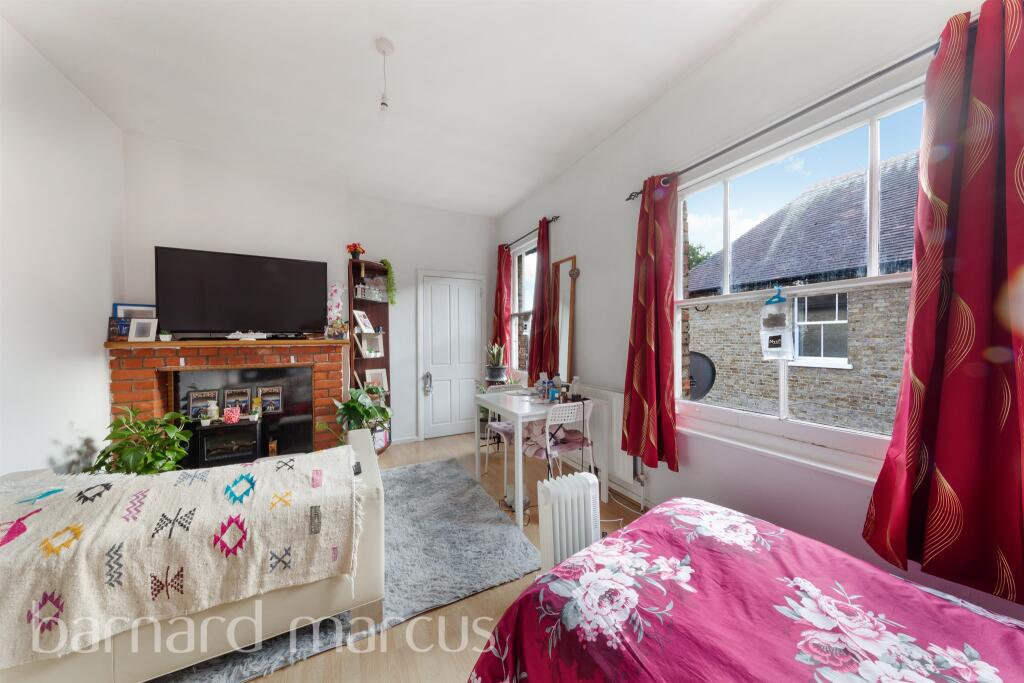 Additional image 5 of Mitcham Park, Mitcham