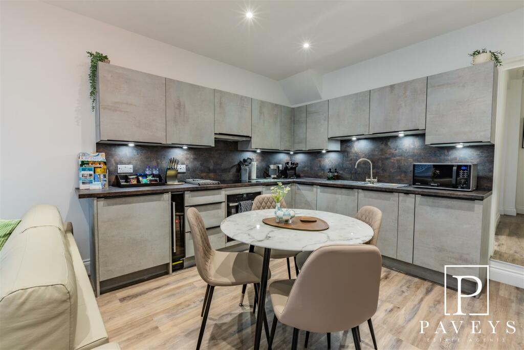 Additional image 19 of High Street, Walton On The Naze