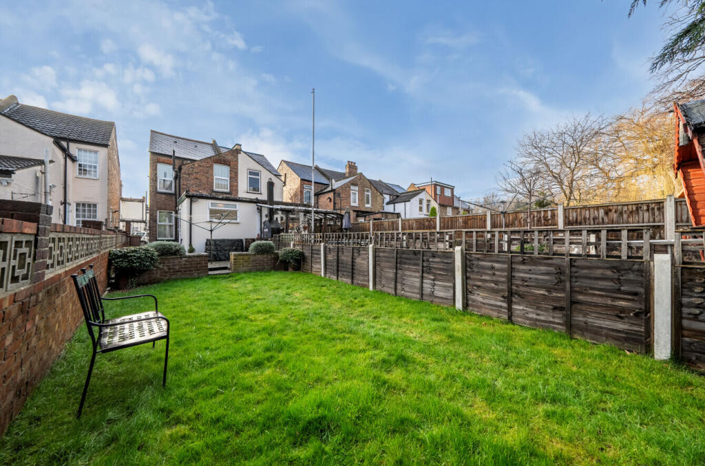 Additional image 4 of Wood Street, Mitcham, CR4