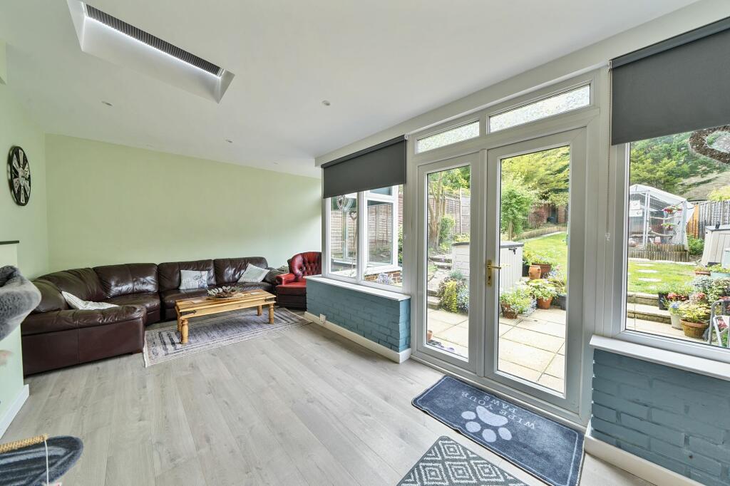 Additional image 5 of Newstead Rise, Caterham, CR3