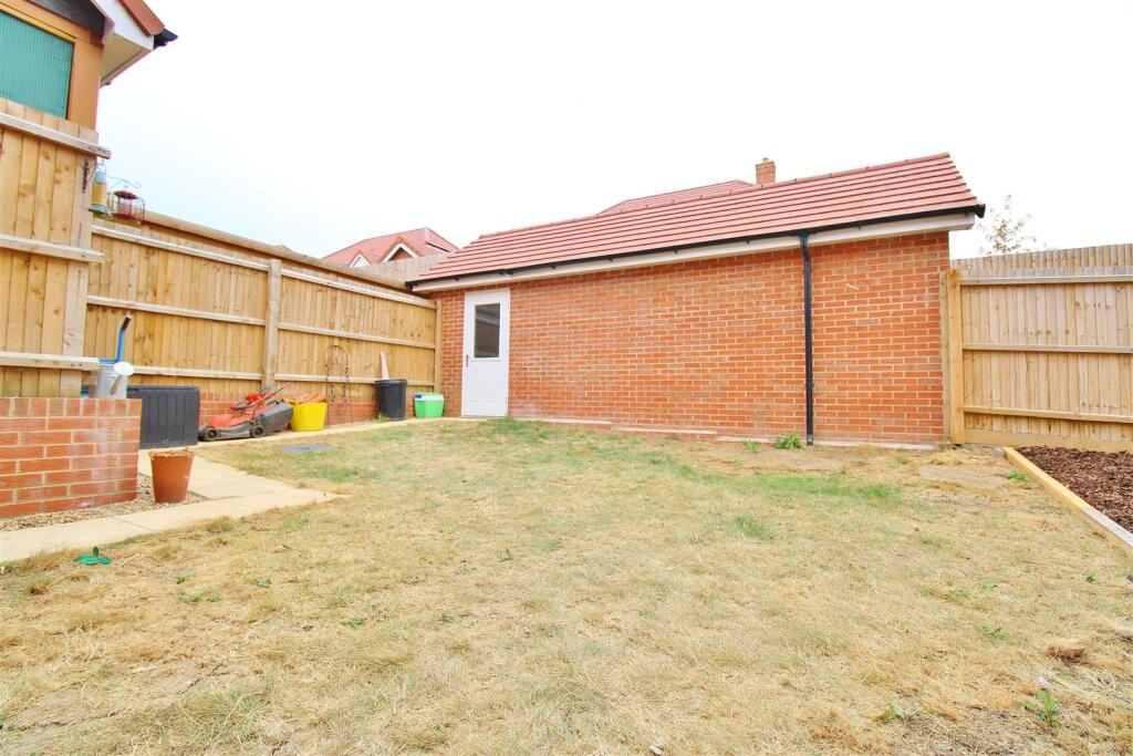 Additional image 25 of Nancy Blackett Avenue, Walton On The Naze