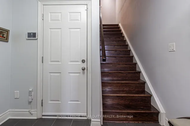 Additional image 7 of 81 Ruby Lang Lane