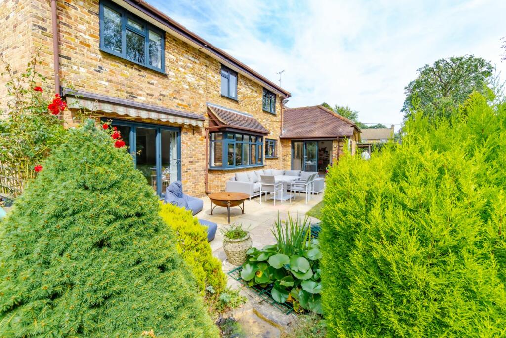 Additional image 25 of Birchwood Lane, Caterham, CR3