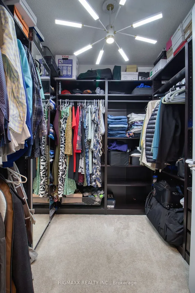 Additional image 23 of 53 Lola Cres