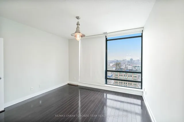 Additional image 27 of 438 King St Unit Ph03