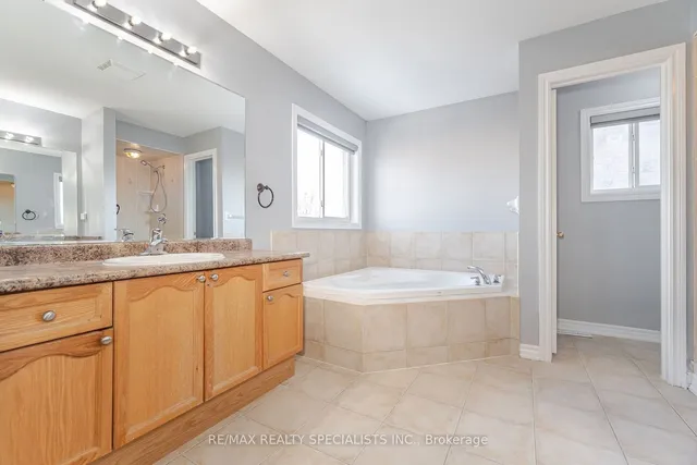 Additional image 28 of 6 Arctic Fox Cres