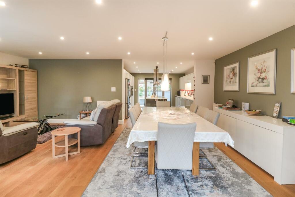 Additional image 7 of Hamlet Hill, Roydon, Harlow