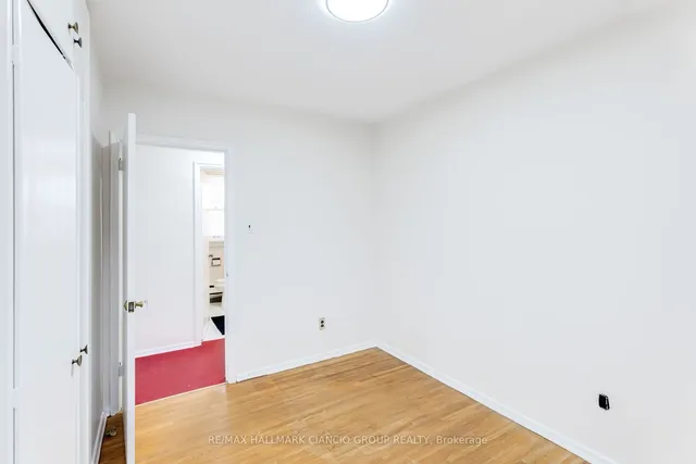 Additional image 16 of 18 Castille Ave