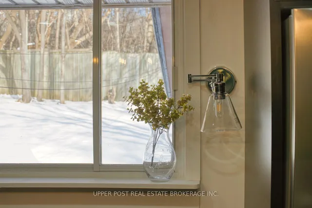 Additional image 26 of 23 Larabee Cres