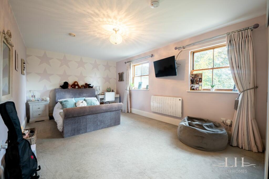 Additional image 20 of Coxtie Green Road, Brentwood